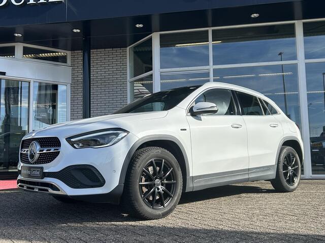 Mercedes-Benz GLA-KLASSE 250 e AMG Line | Adaptief Cruise Control | Panoramadak | Stoelverwarming