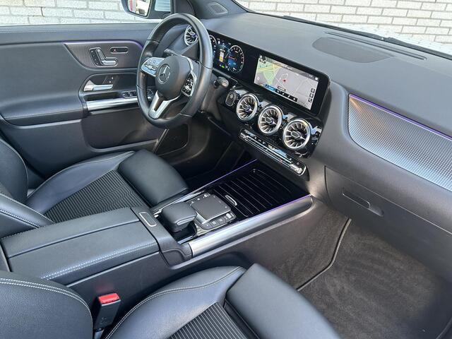 Mercedes-Benz GLA-KLASSE 250 e AMG Line | Adaptief Cruise Control | Panoramadak | Stoelverwarming