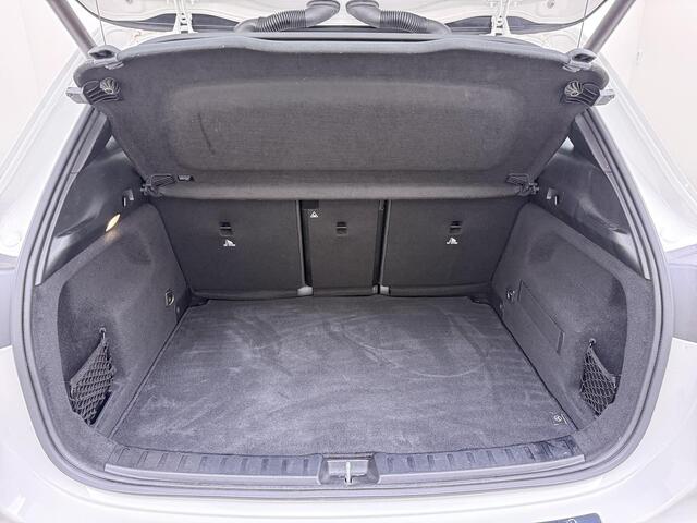 Mercedes-Benz GLA-KLASSE 250 e Business Solution Luxury Limited Sfeerverlichting | Camera | Navigatie |