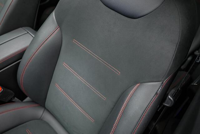 Mercedes-Benz GLA-KLASSE GLA 250e AMG Line |Pano|Memory|Ambient|Adaptive|