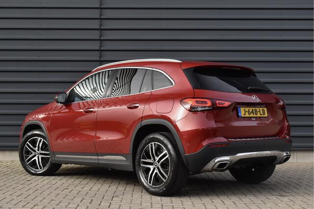 Mercedes-Benz GLA-KLASSE 250 4MATIC 224pk Premium Plus | Panoramadak | ACC | Memory seats | 360 Camera | Head-Up | Stoelverwarming |