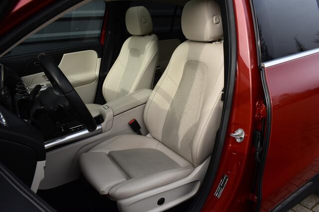 Mercedes-Benz GLA-KLASSE 250 4MATIC 224pk Premium Plus | Panoramadak | ACC | Memory seats | 360 Camera | Head-Up | Stoelverwarming |