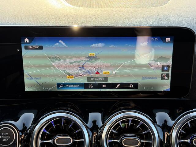 Mercedes-Benz GLA-KLASSE 250 e AMG Line Pano-Dak | Stoelverw. | Keyless | Night