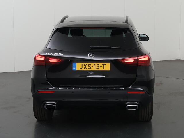 Mercedes-Benz GLA-KLASSE 250 e Luxury Line | Distronic | Elektrische achterklep | Night pakket | Winter pakket |