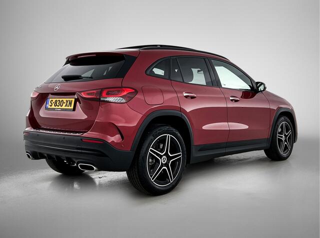 Mercedes-Benz GLA-KLASSE 250 e AMG Line | Panoramadak | Achteruitrijcamera | Nightpakket | Sfeerverlichting | Inclusief 24 maanden MB Certified garantie voor Europa.