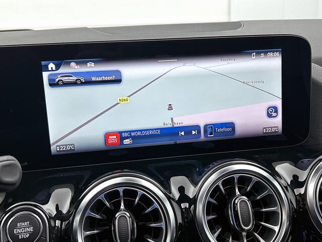 Mercedes-Benz GLA-KLASSE 250 e Business Solution AMG | AMG Line Plus pakket | Nightpakket | Head-up display | MULTIBEAM LED | 360° camera | Panoramaschuifdak | 20 inch AMG velgen | Augmented Reality navigatie |
