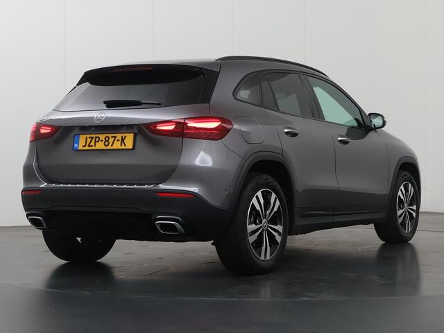 Mercedes-Benz GLA-KLASSE 250 e Luxury Line | Panoramadak | Night pakket | Multibeam | Winter pakket | Trekhaak |