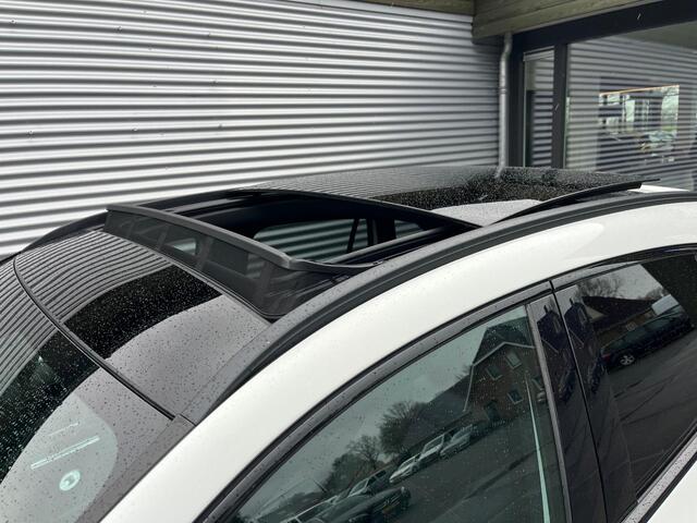 Mercedes-Benz GLA-KLASSE AMG 35 4MATIC panorama night trekhaak vol vol