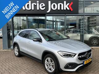 mercedes-benz-gla-klasse-250-e-amg-