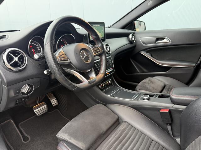 Mercedes-Benz GLA-KLASSE 180 Business Solution AMG Automaat