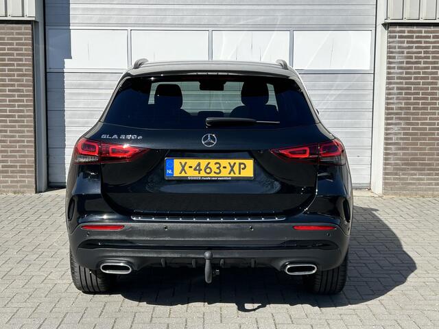 Mercedes-Benz GLA-KLASSE 250 e AMG Line | Panoramadak | Trekhaak |