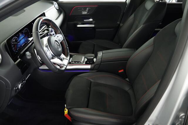 Mercedes-Benz GLA-KLASSE AMG 35 4MATIC / Pano / Navi / Adaptive cruise / Memory / Burmester