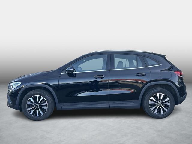 Mercedes-Benz GLA-KLASSE 180 Business Solution | Stoelverwarming | Cruise Control | Achteruitrijcamera