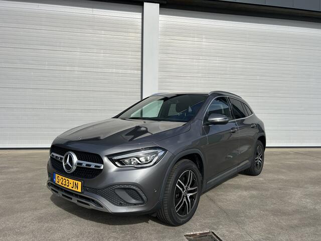 Mercedes-Benz GLA-KLASSE 250 e Style