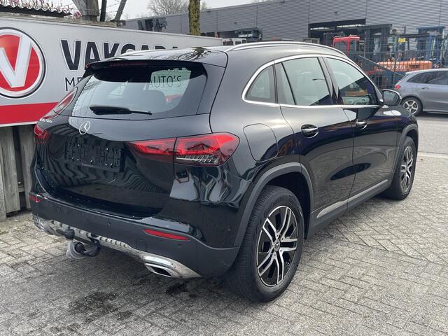 Mercedes-Benz GLA-KLASSE 250 e Progressive 18"/Trekhaak/Matrix LED/Leder/Dodehoek/360 camera/Stoelverwarming/Apple Carplay & Android