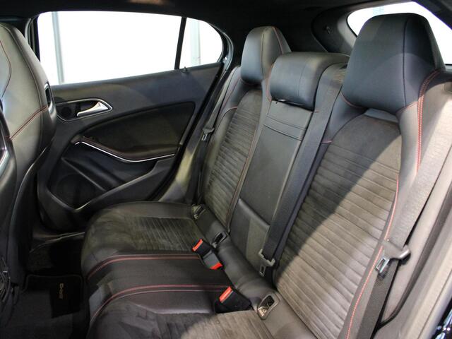Mercedes-Benz GLA-KLASSE 180 Business Solution AMG
