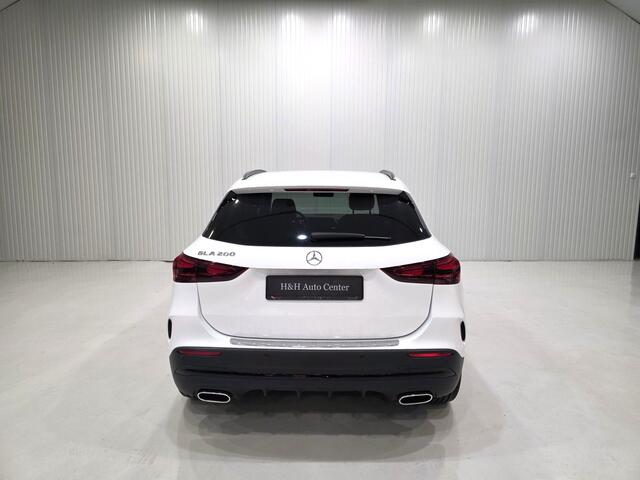 Mercedes-Benz GLA-KLASSE 200 AMG Line MILD HYBRID |CAMERA|CARPLAY|Sfeerverlichting|