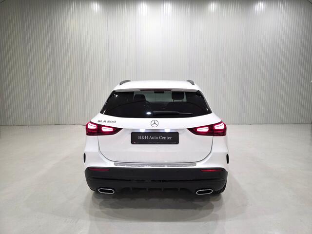 Mercedes-Benz GLA-KLASSE 200 AMG Line MILD HYBRID |CAMERA|CARPLAY|Sfeerverlichting|