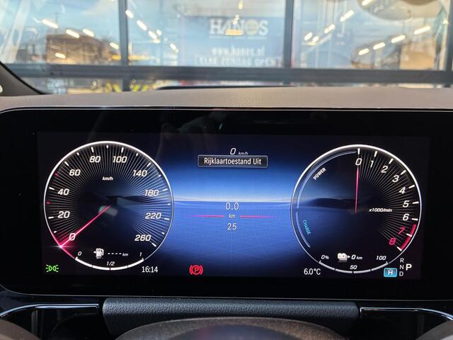 Mercedes-Benz GLA-KLASSE 250 e AMG Line | Panoramadak | BURMESTER |