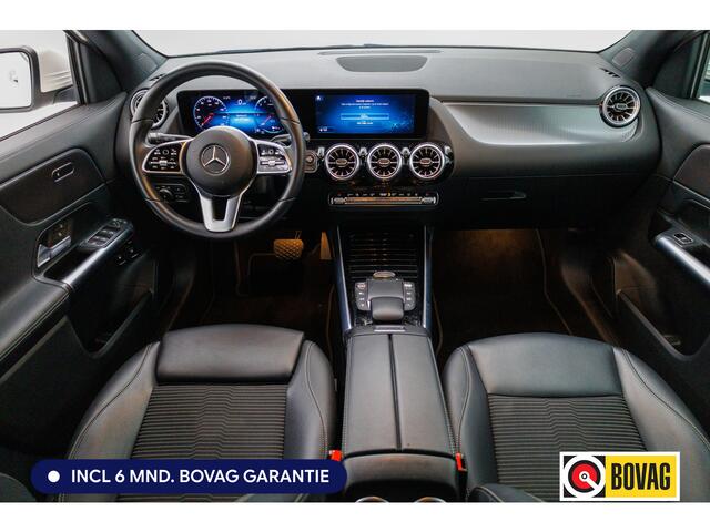 Mercedes-Benz GLA-KLASSE 250 e Business 218 PK | Solution Luxury Limited | Wegklapbare trekhaak | Navigatie | Stoelverwarming Adaptive cruise, Achteruitrijcamera, Sfeerverlichting, Elektrische achterklep, Winterwielenset