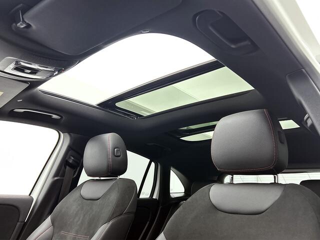 Mercedes-Benz GLA-KLASSE 250 e AMG line - Night Panorama schuifdak | Multispaaks wielen | Sfeerverlichting MB-paasweekend