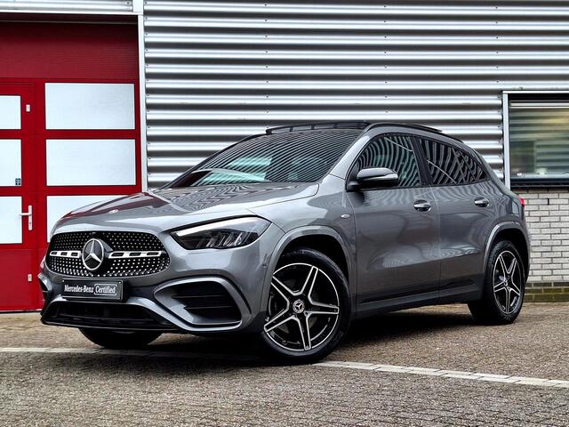 Mercedes-Benz GLA-KLASSE 250 e Star Edition AMG Line | Panoramadak | Night pakket | Achteruitrijcamera | DISTRONIC Afstandsassistent | Sfeerverlichting | Stoelverwarming | Advanced Sound System | Keyless-GO | Elektrische achterklep