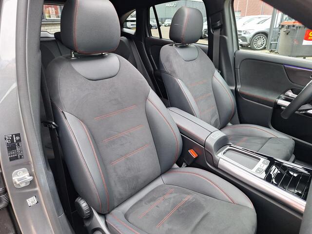 Mercedes-Benz GLA-KLASSE 250 e Star Edition AMG Line | Panoramadak | Night pakket | Achteruitrijcamera | DISTRONIC Afstandsassistent | Sfeerverlichting | Stoelverwarming | Advanced Sound System | Keyless-GO | Elektrische achterklep