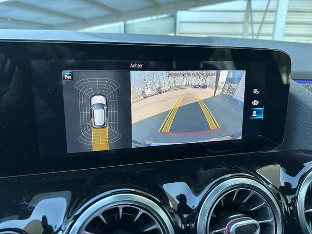 Mercedes-Benz GLA-KLASSE 250e // Panoramadak // Memory // MultiBeam LED // Carplay // Keyless // Augmented Reality Sfeerverlichting