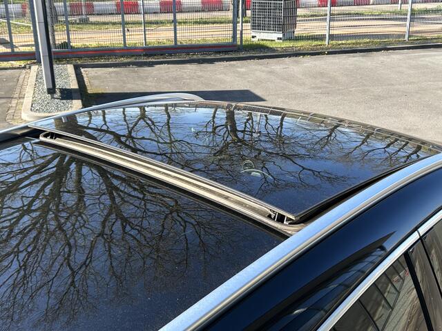 Mercedes-Benz GLA-KLASSE 250e // Panoramadak // Memory // MultiBeam LED // Carplay // Keyless // Augmented Reality Sfeerverlichting