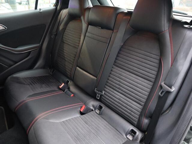 Mercedes-Benz GLA-KLASSE 180 Business Solution AMG