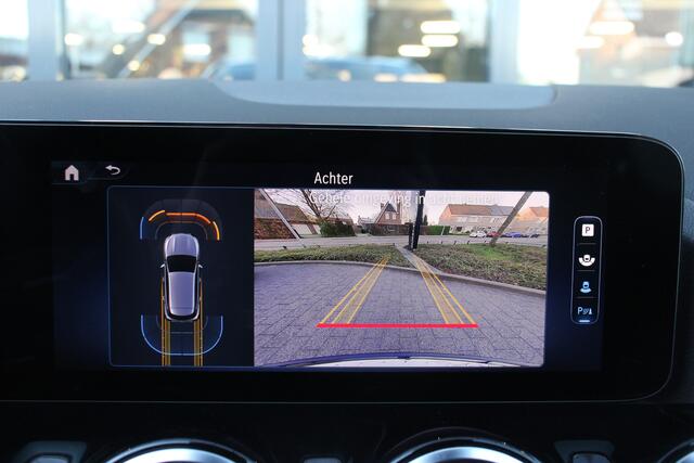 Mercedes-Benz GLA-KLASSE 250 e AMG Night Pakket/Navi/Camera/Keyless/Memory/Sfeerverlichting/Mbux/H-leder/19Inch