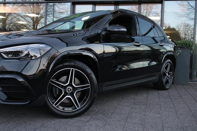 Mercedes-Benz GLA-KLASSE 250 e AMG Night Pakket/Navi/Camera/Keyless/Memory/Sfeerverlichting/Mbux/H-leder/19Inch