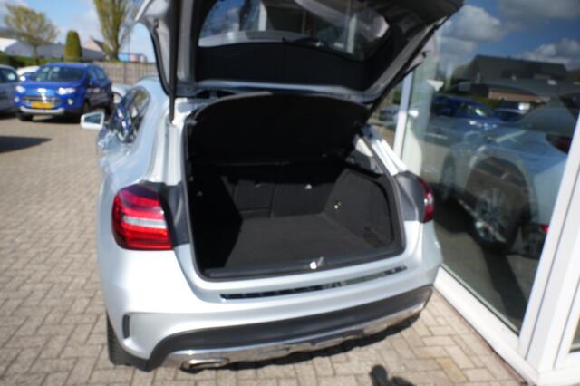 Mercedes-Benz GLA-KLASSE 180 SPORT EDITION- Leer-Camera-Navi- ALL IN PRIJS