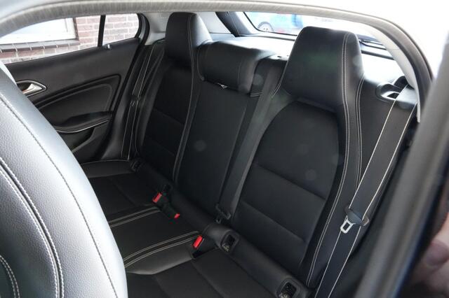 Mercedes-Benz GLA-KLASSE 180 SPORT EDITION- Leer-Camera-Navi- ALL IN PRIJS