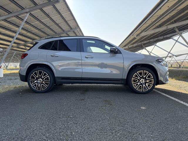 Mercedes-Benz GLA-KLASSE 250e Business Solution AMG | Night | AMG Line plus | Panoramaschuifdak | Head-Up | 360 camera | Memory stoelen |