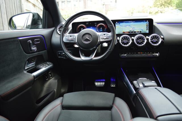 Mercedes-Benz GLA-KLASSE 250 e AMG Led Panorama Memory Sfeer Camera Night Keyless Pdc