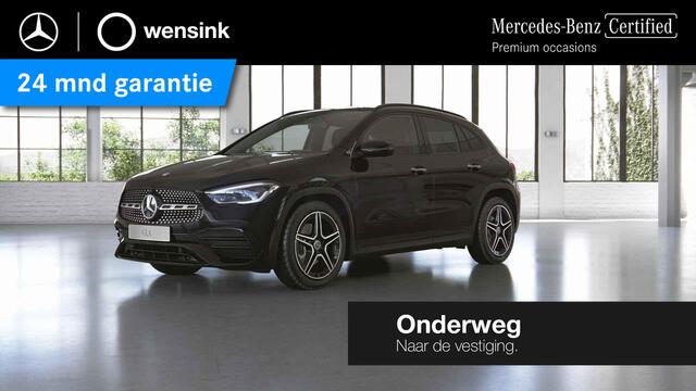 Mercedes-Benz GLA-KLASSE 180 Business Solution AMG | Night | Trekhaak | Panoramadak | Memory | Multibeam |