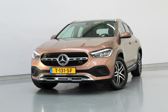 Mercedes-Benz GLA-KLASSE 250 e HYBRID, Business Solution Luxury Limited 218PK, RIJKLAAR | PANORAMADAK | DEELS LEER | STOELVERWARMING | CAMERA