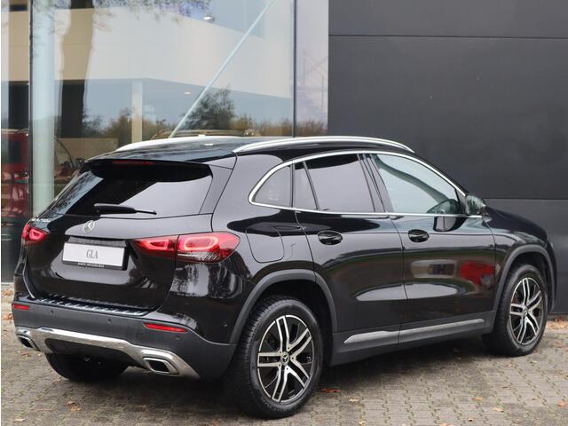 Mercedes-Benz GLA-KLASSE 250 e Star Edition