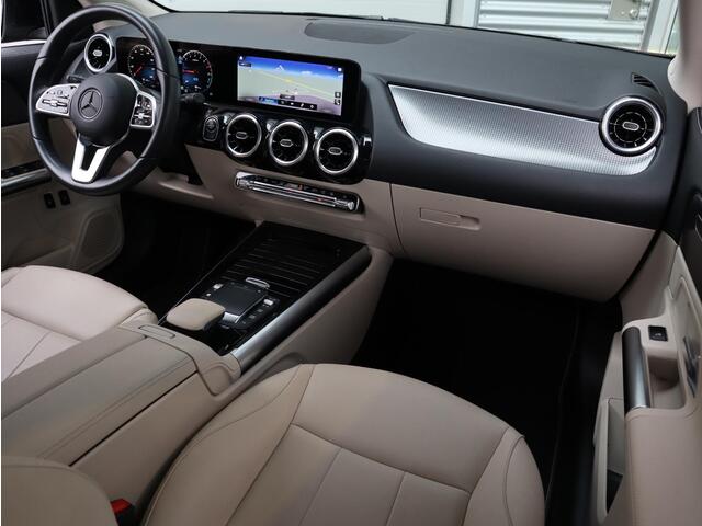 Mercedes-Benz GLA-KLASSE 250 e Star Edition
