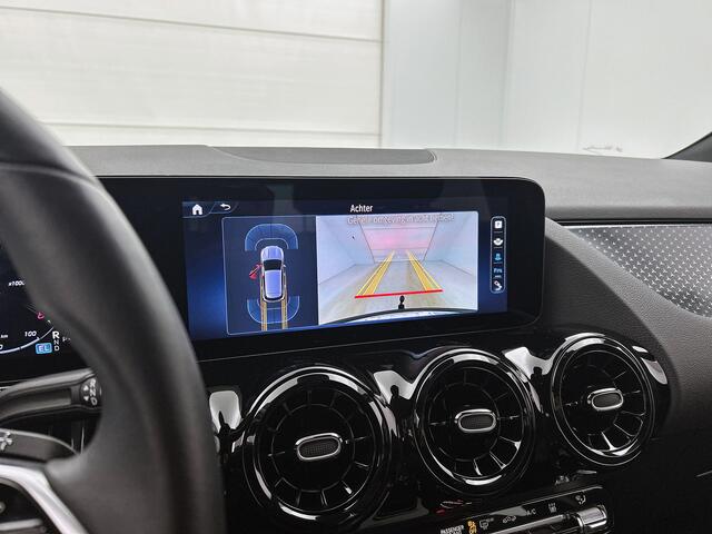 Mercedes-Benz GLA-KLASSE 250 e Star Edition | Achteruitrijcamera | Trekhaak | Dodehoekassistent | Stoelverwarming | Inclusief 24 maanden MB Certified garantie voor Europa.