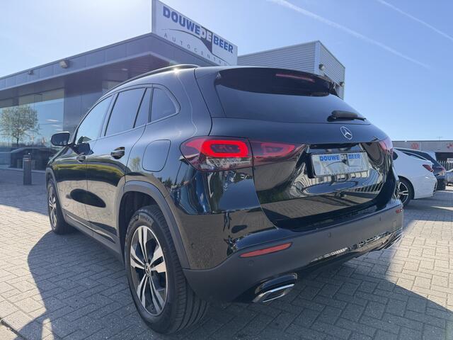 Mercedes-Benz GLA-KLASSE 250 e Business Line Trekhaak | Distronic | Night | Camera