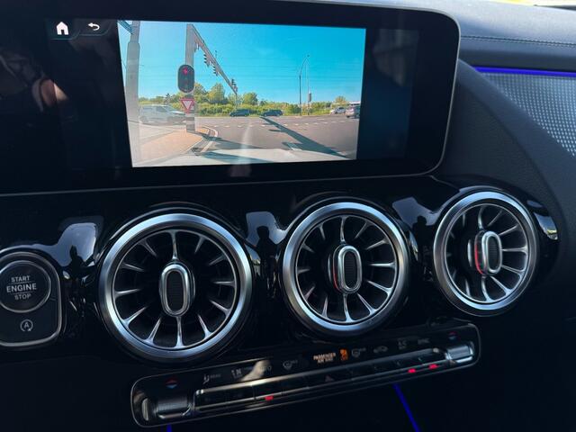 Mercedes-Benz GLA-KLASSE GLA 200 Progressive Leer/Trekhaak/19inch/Premium-pakket/Parkeerpakket