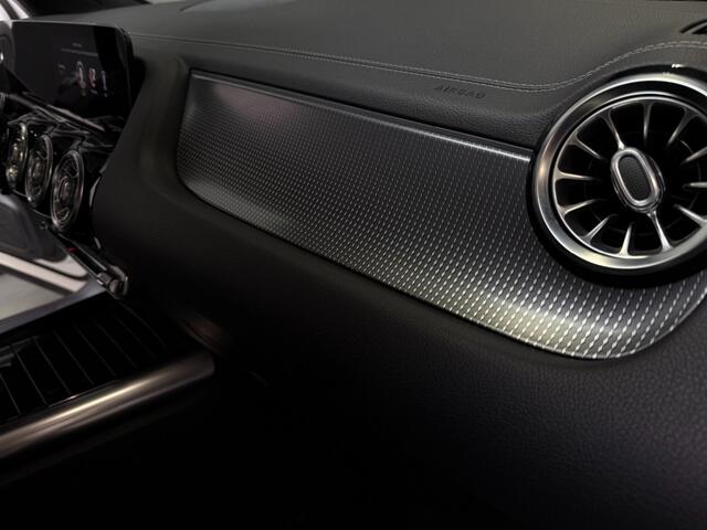 Mercedes-Benz GLA-KLASSE GLA 200 Progressive Leer/Trekhaak/19inch/Premium-pakket/Parkeerpakket