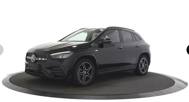 Mercedes-Benz GLA-KLASSE 250 e AMG Line Black Optiek / Sfeerverlichting / Stoelverwarming / Camera