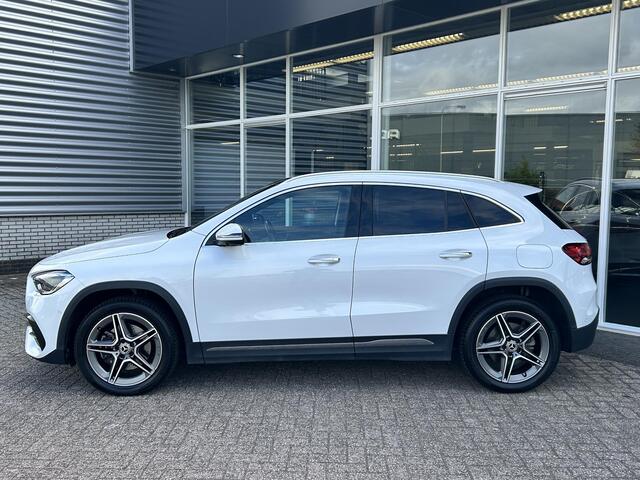 Mercedes-Benz GLA-KLASSE 250 e AMG Line | Panoramadak | Memory | Head up display | Rijassistentiepakket