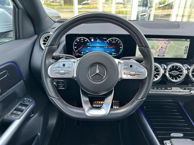 Mercedes-Benz GLA-KLASSE 250 e AMG Line | Panoramadak | Memory | Head up display | Rijassistentiepakket