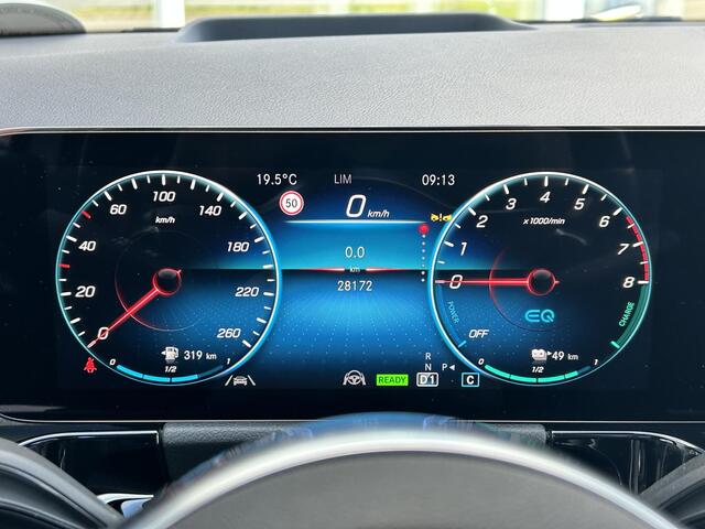Mercedes-Benz GLA-KLASSE 250 e AMG Line | Panoramadak | Memory | Head up display | Rijassistentiepakket