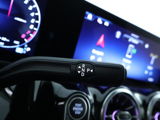 Mercedes-Benz GLA-KLASSE 250 e Plug-In Hybride | Panoramadak | 360°-camera | Sfeerverlichting | Dode Hoek Ass | Stuur en Stoelverwarmng | Inclusief 24 maanden Mercedes-Benz Certified garantie voor Europa.