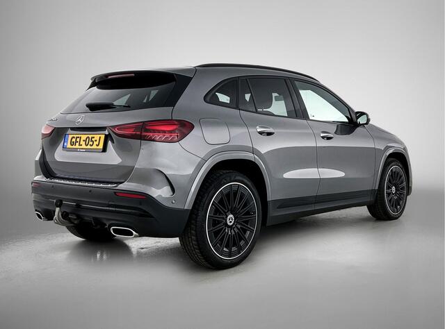 Mercedes-Benz GLA-KLASSE 250 e Star Edition AMG Line Plus | Pepper Red Leder | Panoramadak | Trekhaak | Distronic | Burmester® | Memory | Inclusief 24 maanden Mercedes-Benz Certified garantie voor Europa.